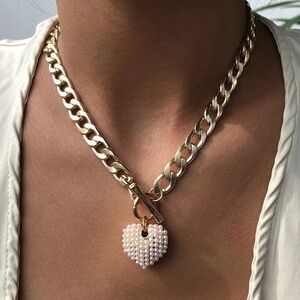 Pearl Heart Pendant Curb Chain Necklace